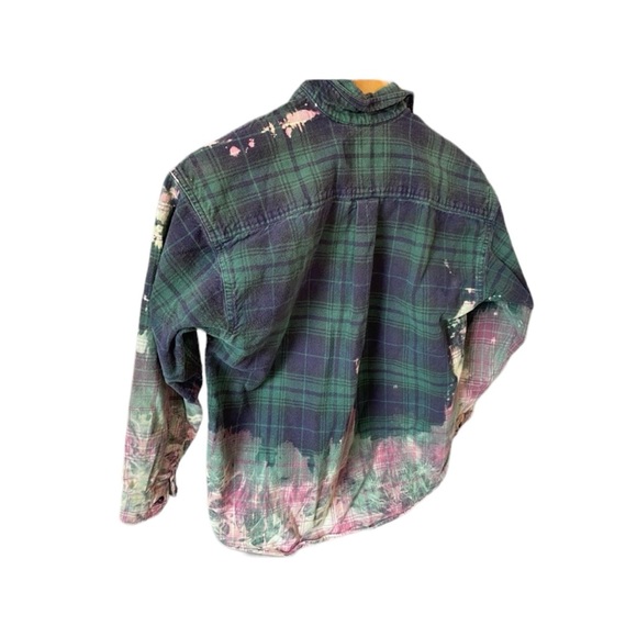 Hazel Creek vintage plaid treated with bleach - Picture 3 of 3